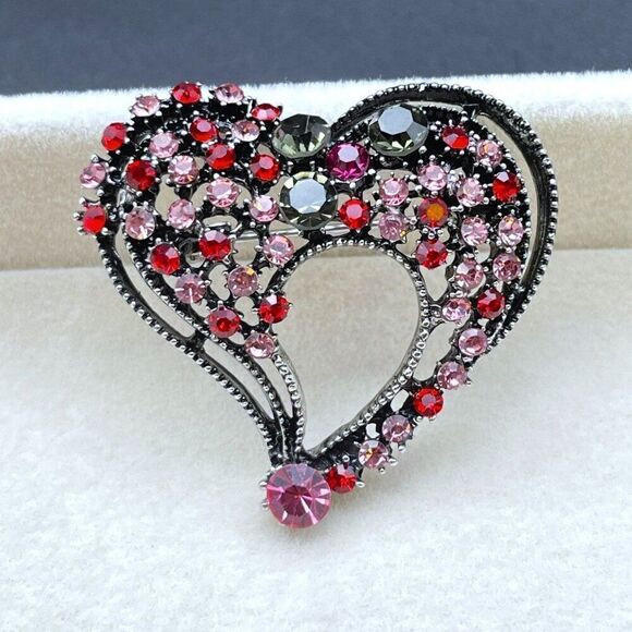 Gunmetal Gray with Ruby Pink Sapphire and Olivine Crystal Heart Pin Back Brooch - Picture 6 of 8